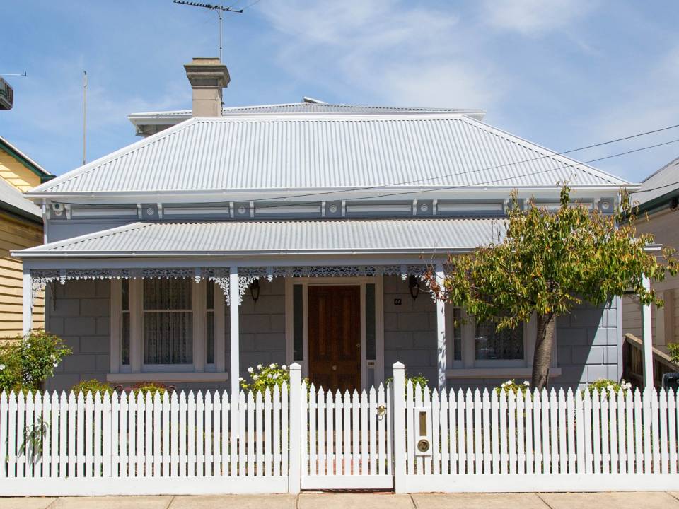 New Zealand Real Estate 2024 - From hesitation to hustle.