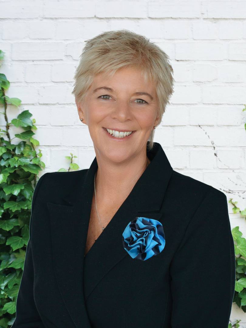Valerie Hanger AREINZ